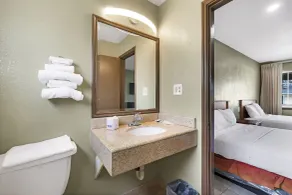Safari Inn - Chico - Baño