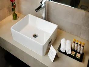 Petit Palace Suites Hotel - Badezimmer