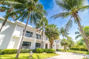 BJ Beachfront Hotel - Vue de la chambre