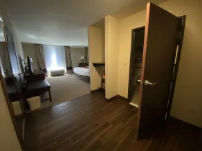 Comfort Inn & Suites Goodland - Room