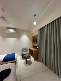 Hotel Premji by Shivalaya Darshanam - Room