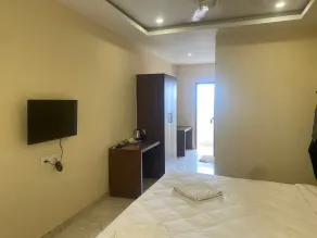 Kinara Executive Lodge - Room
