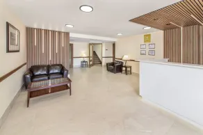 Rodeway Inn - Lobby