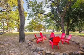 'the Whacky Shack' Family Cabin w/ Fire Pit! - Interiör