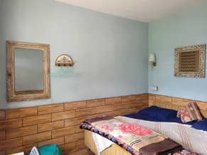 The FullMoon Cafe - Room