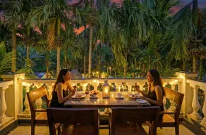 Via Lavish Exotic - Restaurant