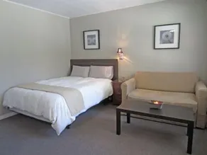 Balm Beach Resort and Motel - Room