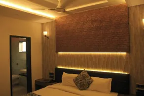Hotel Sahyadri - Room