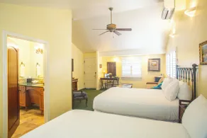 Castillo Inn at the Beach - Chambre