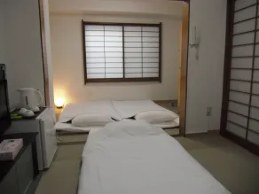 Shin Okubo Sekitei - Rom