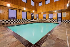 Super 8 by Wyndham Iowa Falls - Pool