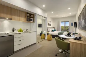 Quest Griffith - Room