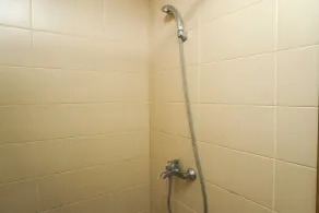 Wonderful 2BR Apartment at Belmont Residence Puri - Bathroom