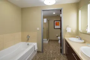Staybridge Suites Las Vegas - Stadium District - Salle de bain