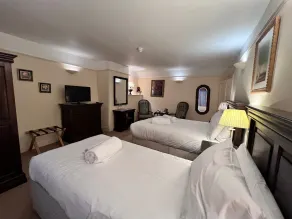 The Royal Lion Hotel - Chambre