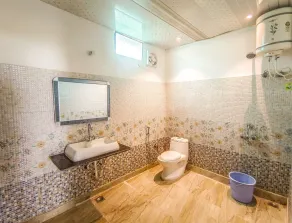 King's Paradise Resort by RIHS - Bathroom