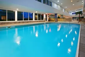 Holiday Inn Express Hotel & Suites Bedford by IHG - Pool