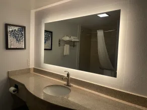 Wingate by Wyndham Waldorf - Washington DC Area - Salle de bain