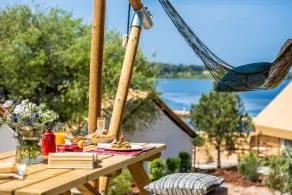Arena One 99 Glamping - Room