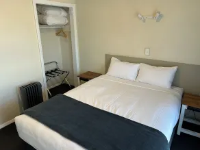 Montana Lodge Motel - Chambre