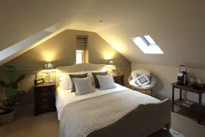 The Feathered Nest - Room