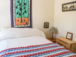 Mayflower, 9 Coronation Road - Chambre