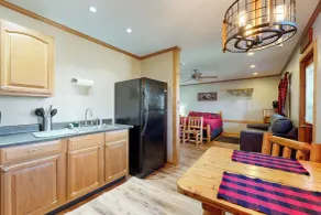 Pet Friendly! Countryside Couples Stay in Illinois - Innvendig