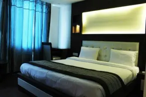 Hotel Opulence - Room