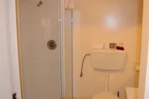 Abbeycourt Motel - Bathroom