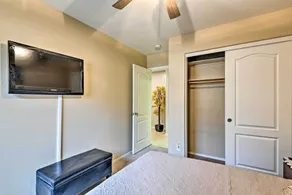West Phoenix Home: Hike, Dine & Golf Nearby! - Værelse