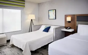Hampton Inn & Suites by Hilton Windsor - Chambre