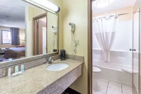 Quality Inn Franklin - Cool Springs Area - Salle de bain