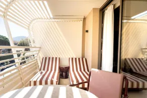 Hotel Ventura Saint-Tropez, Tapestry Collection By Hilton - Ausblick vom Zimmer