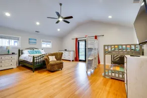 Cozy Ohio Home w/ Patio + Buckeye Lake Access! - Camera