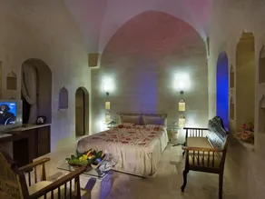 Kasr-i Nehroz Hotel - Rom