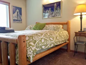 Mt Baker Rim Cabin 99 - Charming Cabin With a hot Tub, Wi-fi, Pet Friendly - Værelse