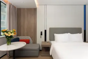 Holiday Inn Express Shanghai Jing'an Temple by IHG - Værelse