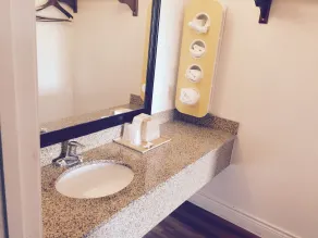 Motel 6-Houston, TX - East - Bathroom
