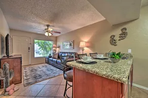 South Sedona Condo w/ Pool Access - Walk to Shops! - Intérieur