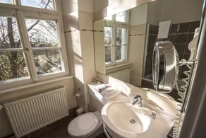 Das Schloss Burgellern - Genuss und Geschichte seit 1726 - Salle de bain