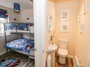 Station Masters Cottage - Room