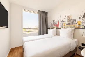 B&B HOTEL Basel - Room