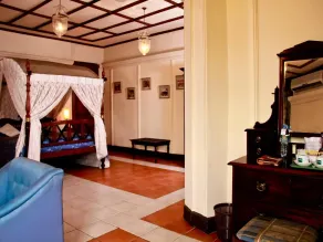 Grand Oriental Hotel - Chambre