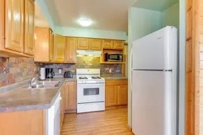 Three Bears Resort Adventure Base w/ Lake Access - Interior