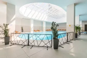 19th Floor Cozy Condo with Pool, Fitness, Parking Included in Price & Self Check in Available - Pool