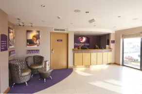 Premier Inn Newton Abbot - Reception