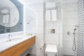 The Sansa Hotel & Spa - Baño