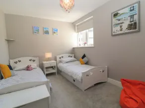 7 Warren Edge Close - Chambre