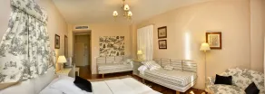 Hotel Santa Coloma del Camino - Room