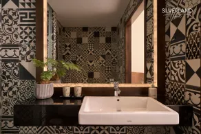 Silverland Sakyo Hotel - Bathroom